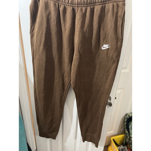 Nike Sweatpants Men's XL Embroidered Swoosh Brown Athleisure Loungewear - Picture 1 of 3